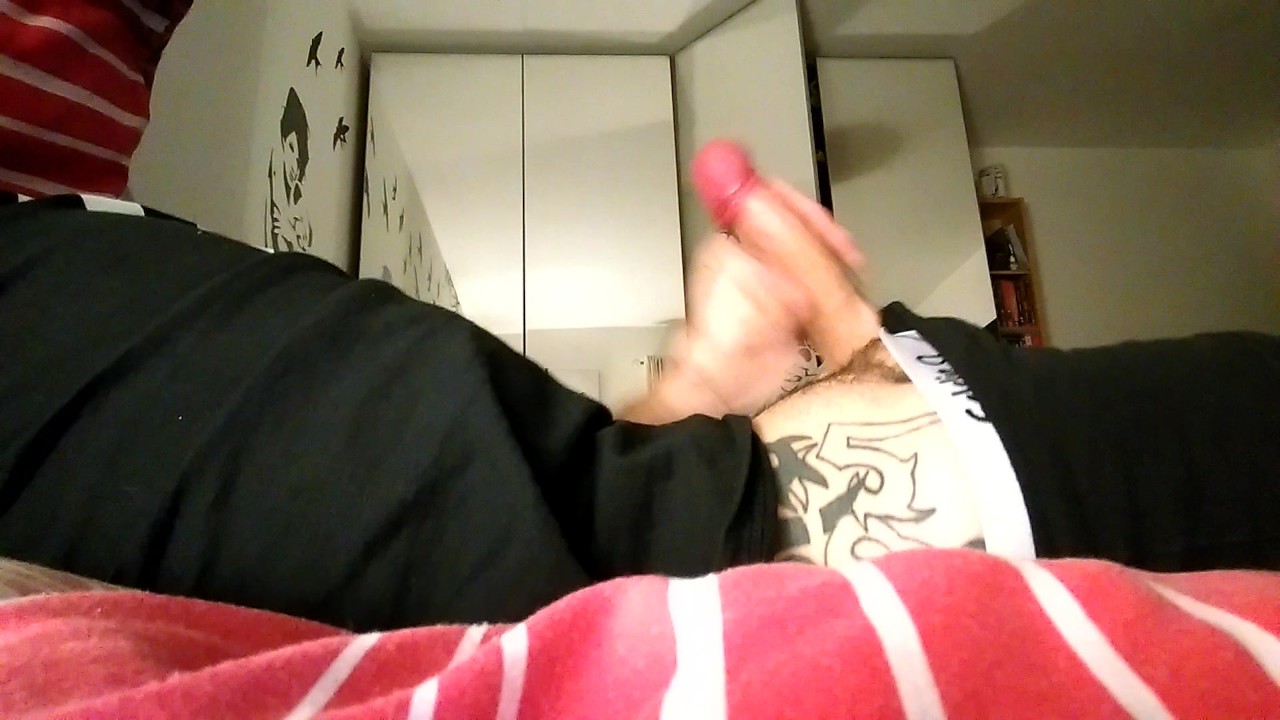 Tattooed Guy Cums with Thick Load