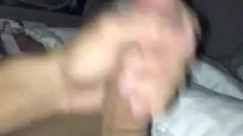 Horny Guy Jerks Off to Cumshot
