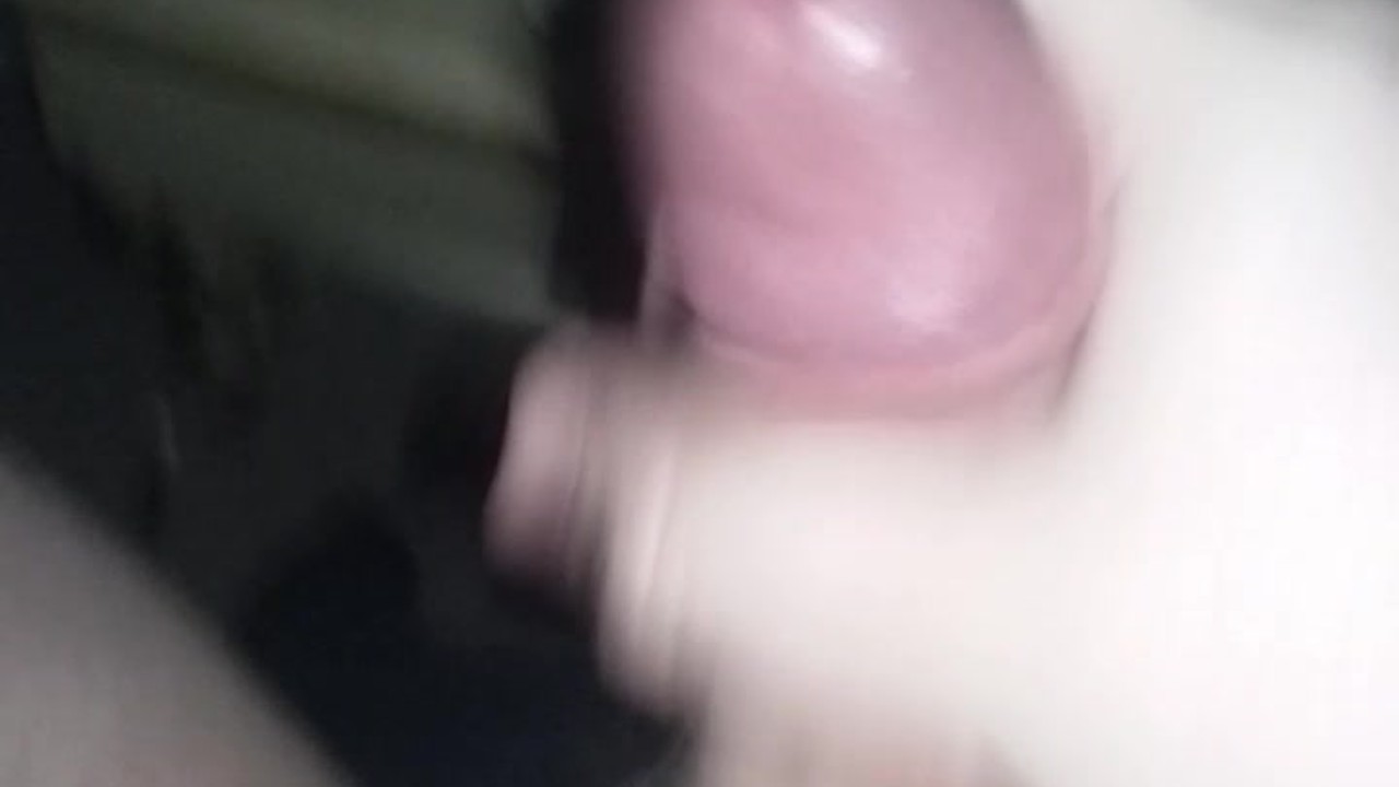 Guy Jerks Off to New Year's Orgasm