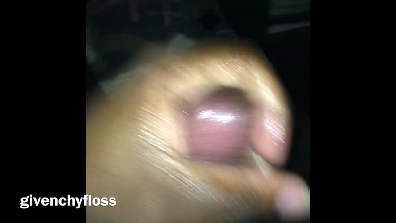Guy Jerks Off with Fast Strokes