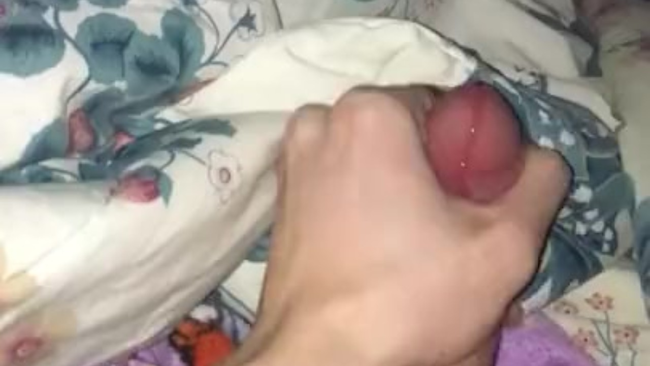 Big Dick Cumshot Scene with 10 Inch Top