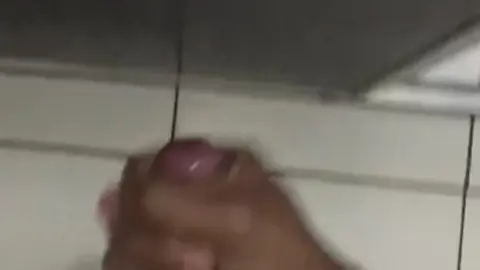 Guy Jerks Off Before Shower