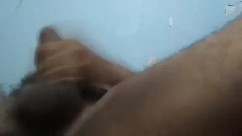Solo Guy Masturbates in Bed