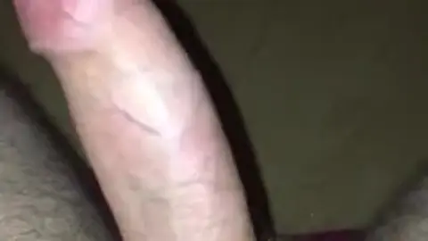 Young Amateur Masturbates to Climax on Friday Night