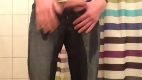 Gay Guy Gets Wet in Shower