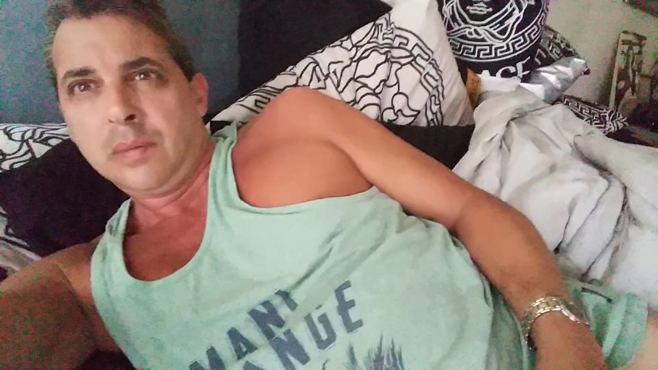DILF Cory Bernstein Shows Off Morning Erection
