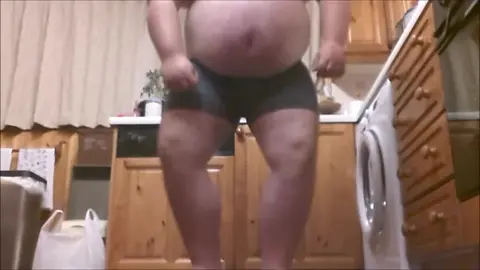 Muscular Sumo Wrestler Shows Off His Feet