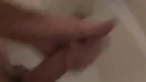 Solo Guy Masturbates in Shower