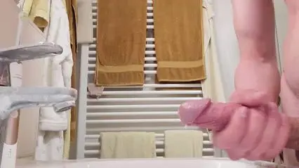 Intense Solo Cumshot with Strong Orgasm
