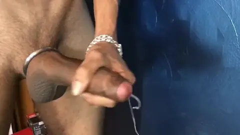 Fast Blowjob in Blue Room