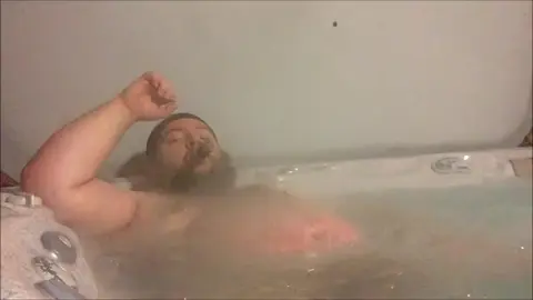 Hunky Guy Fucks in Tub