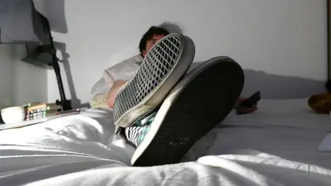 French Skater Gets Foot Worship After Session