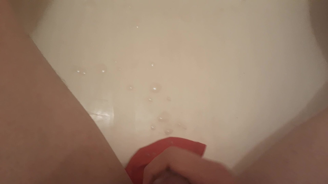 Latino Guy Cums in Solo Action
