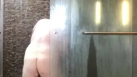Solo Guy Fingers His Hole in Shower