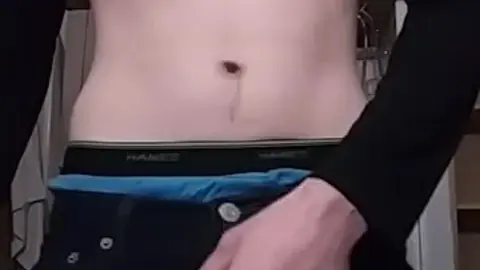 Young Twink Gives Oral Sex