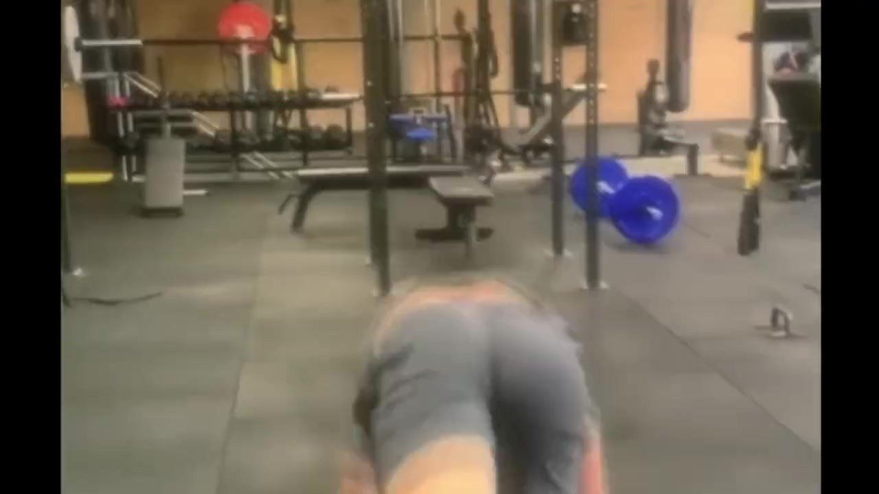 Athletic Guy Shows Off Bulge in Handstand