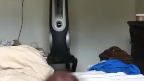 Guy Cums in Quick Solo Session