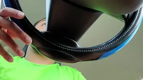 Gay Car Sex with Long Dick Blowjobs