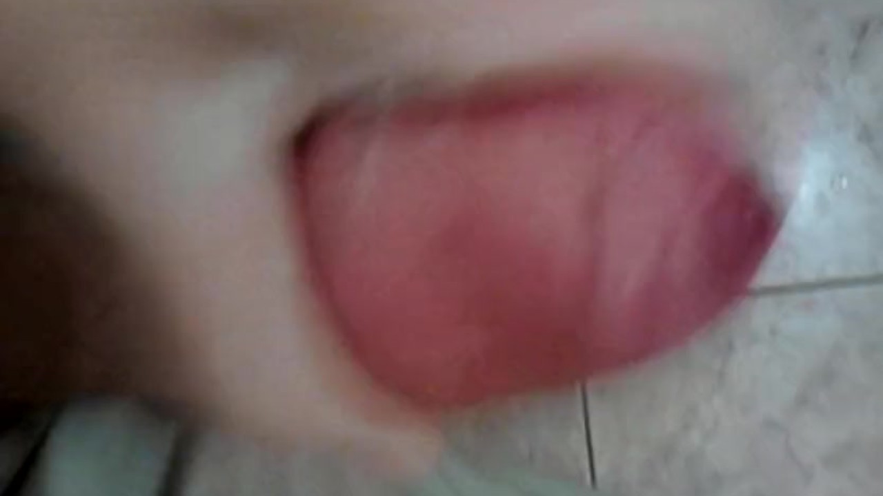 Solo Guy Masturbates to Orgasm