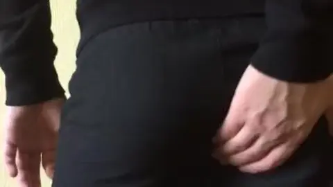 Young Twink Shows Off His Sweet Ass