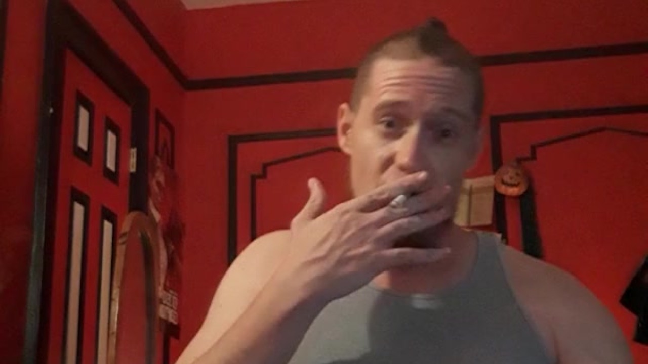 RedSer Teases with Seductive Strip Show