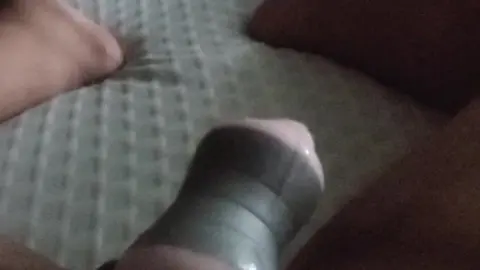 Gay Man Experiences Spontaneous Cumming