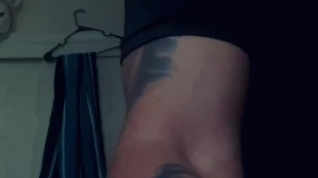 Solo Guy Masturbates for Viewer Pleasure