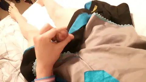 Femboy Jerks Off in Miku Cosplay
