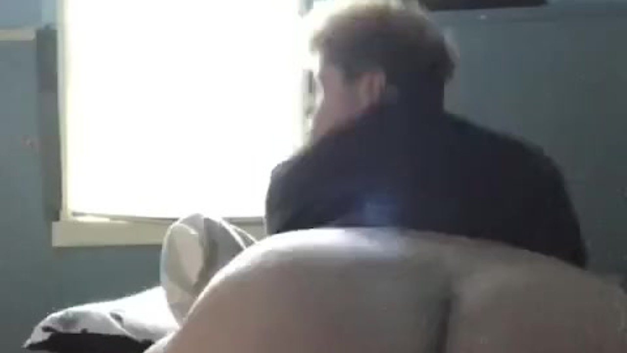 Young Twink Shows Off Shaking Fat Ass