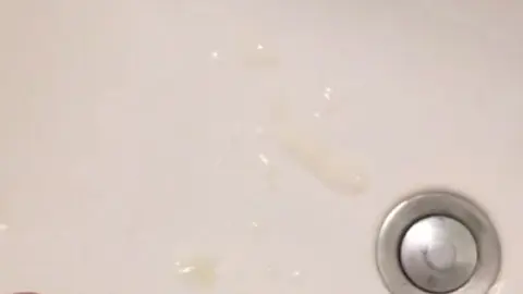 Teenager Masturbates to Orgasm with Cumshot