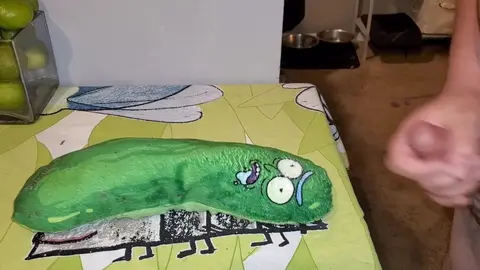 Twink Gets Facial from Pickle Rick