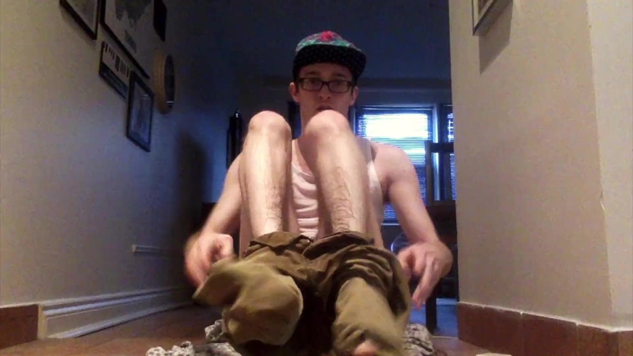 Hairy Guy Pisses On Himself, Soaking Clothes