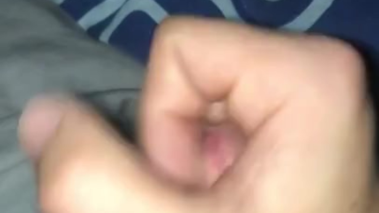 Guy Cums in Quick 13 Second Video