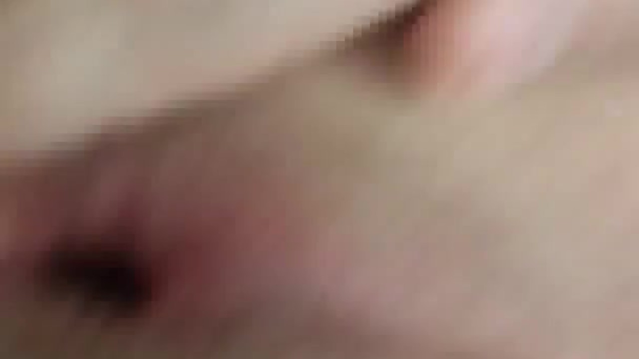 Guy Stretches His Anus with Fingers
