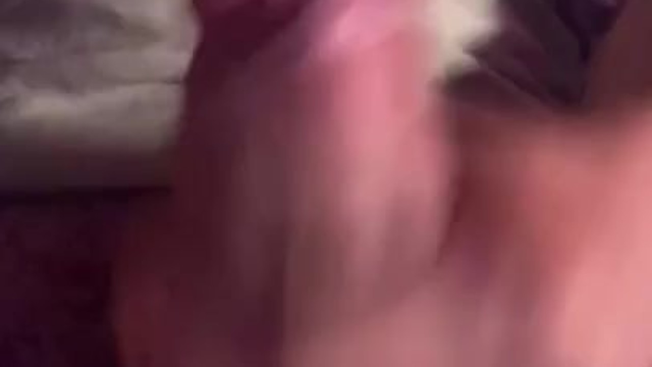 Guy Masturbates to Explosive Cumshot