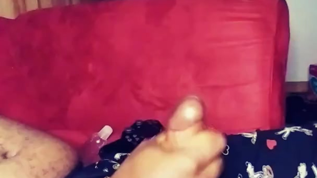 Guy Cums Twice in Intense Solo Session