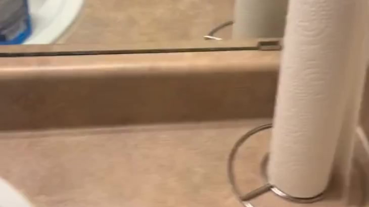 Gay Bathroom Fucking with Twink and Hunk