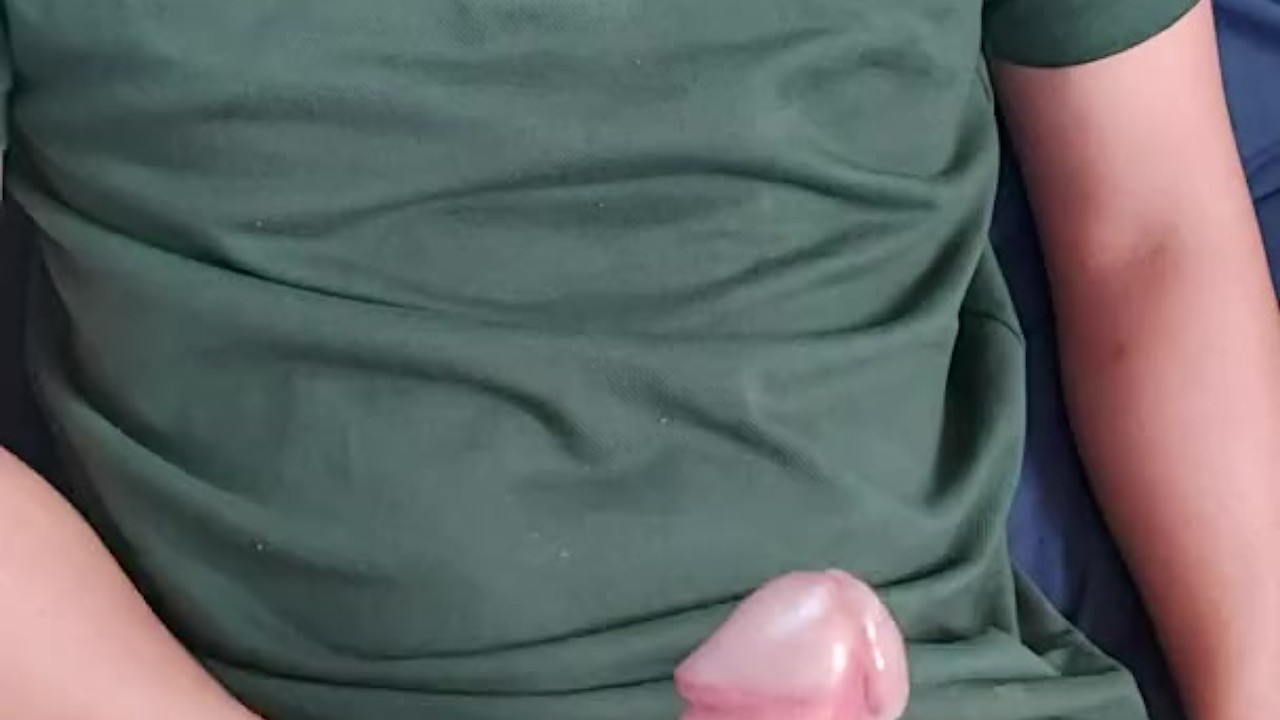 Twink Gets Facial Cumshot
