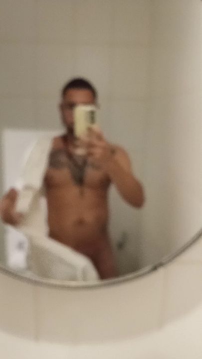 Naked Guy Steps Out of Shower