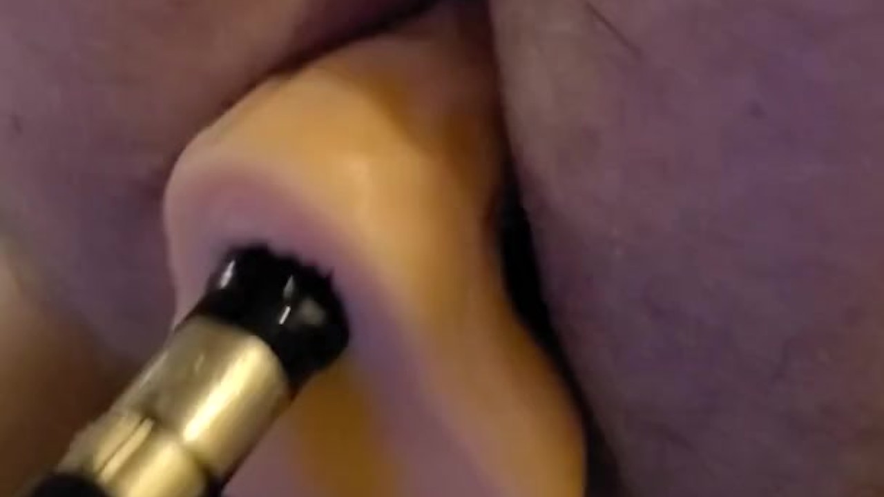 Gay Guy Tries Fuck Machine for First Time