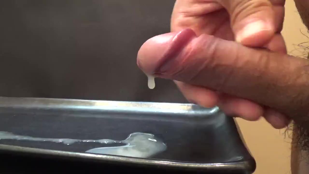 Asian Twink Loses Control, Cumming Uncontrollably