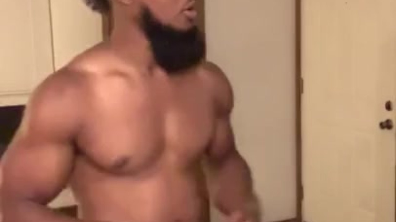 Gay Jock Works Out and Dances in New Setting