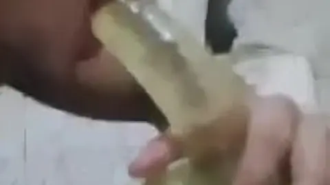 Throat Gagging Deepthroat Action