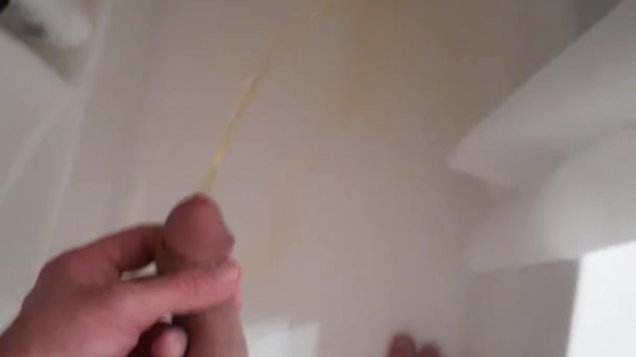 Guy Pisses Before Showering Alone