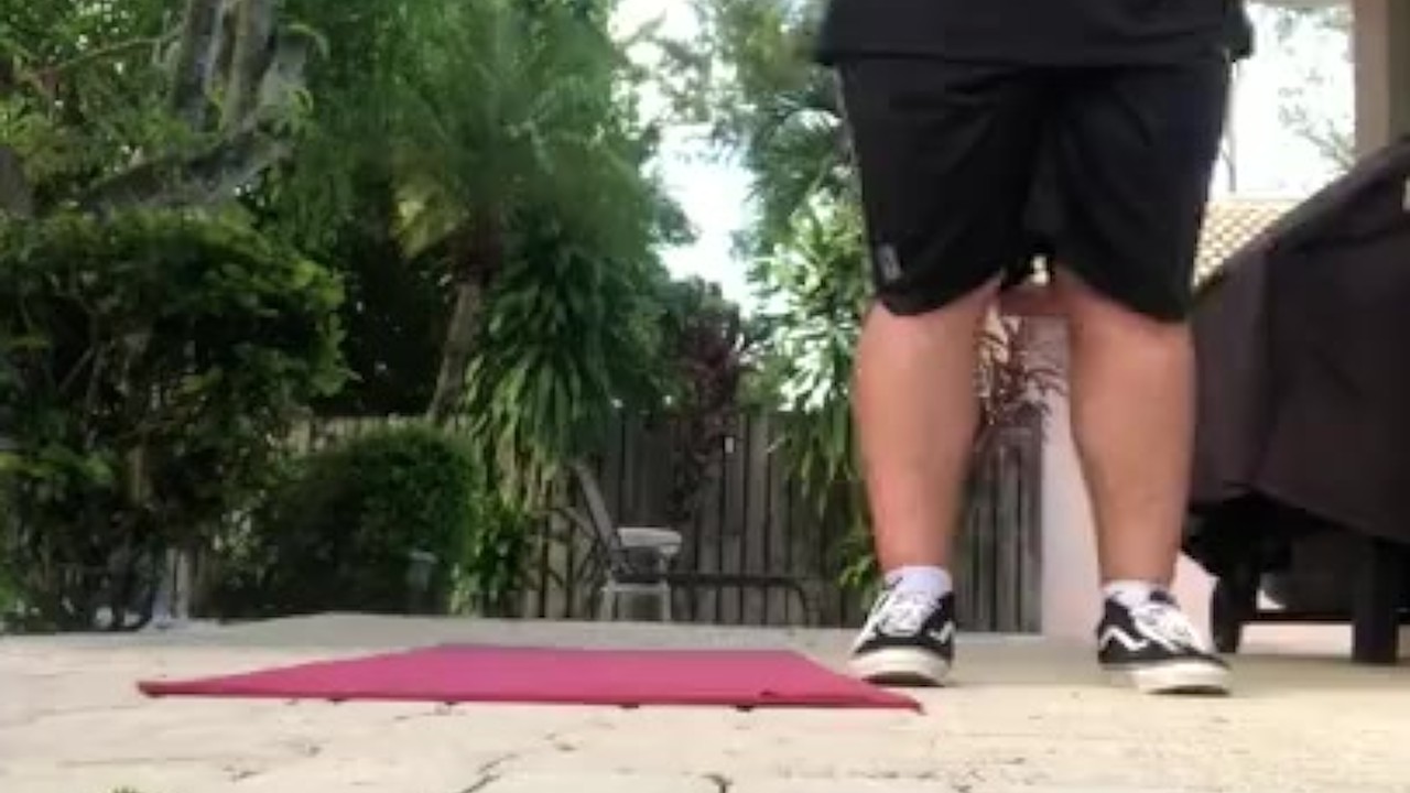 Hairy Jock Shows Off Muscles During Solo Workout
