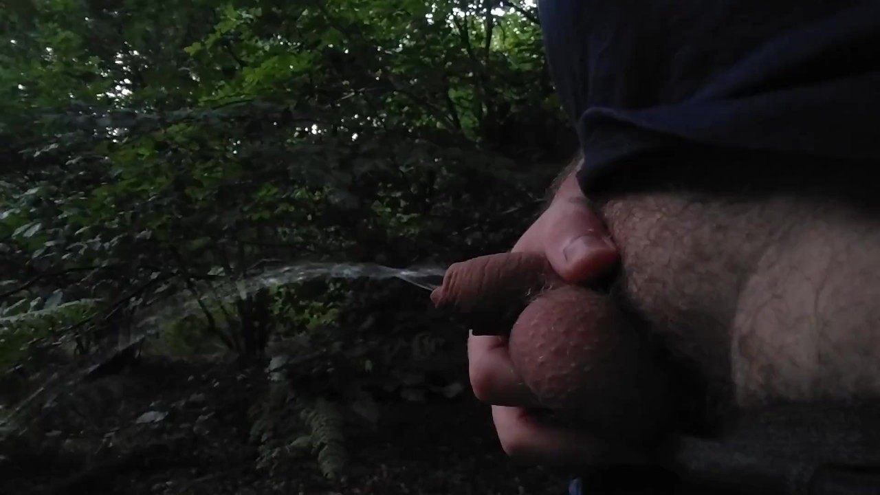 Guy Pisses in Forest, Outdoor Golden Shower