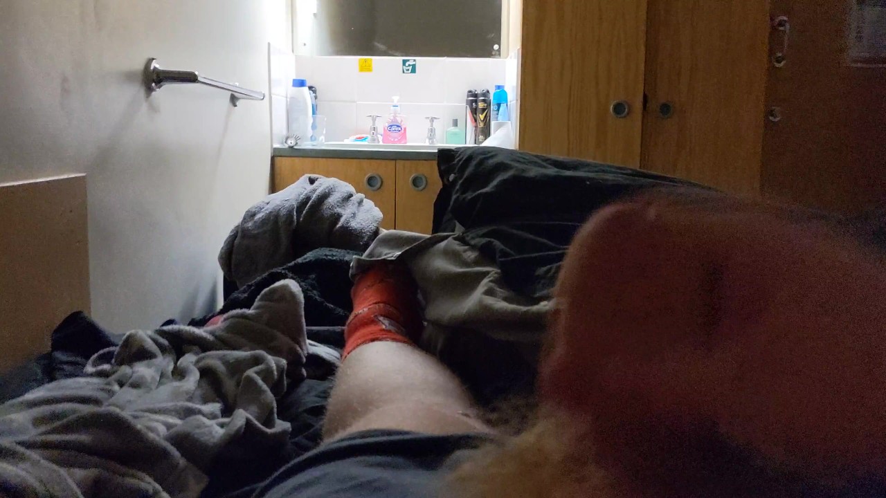 College Guy Jerks Off in Dorm Room