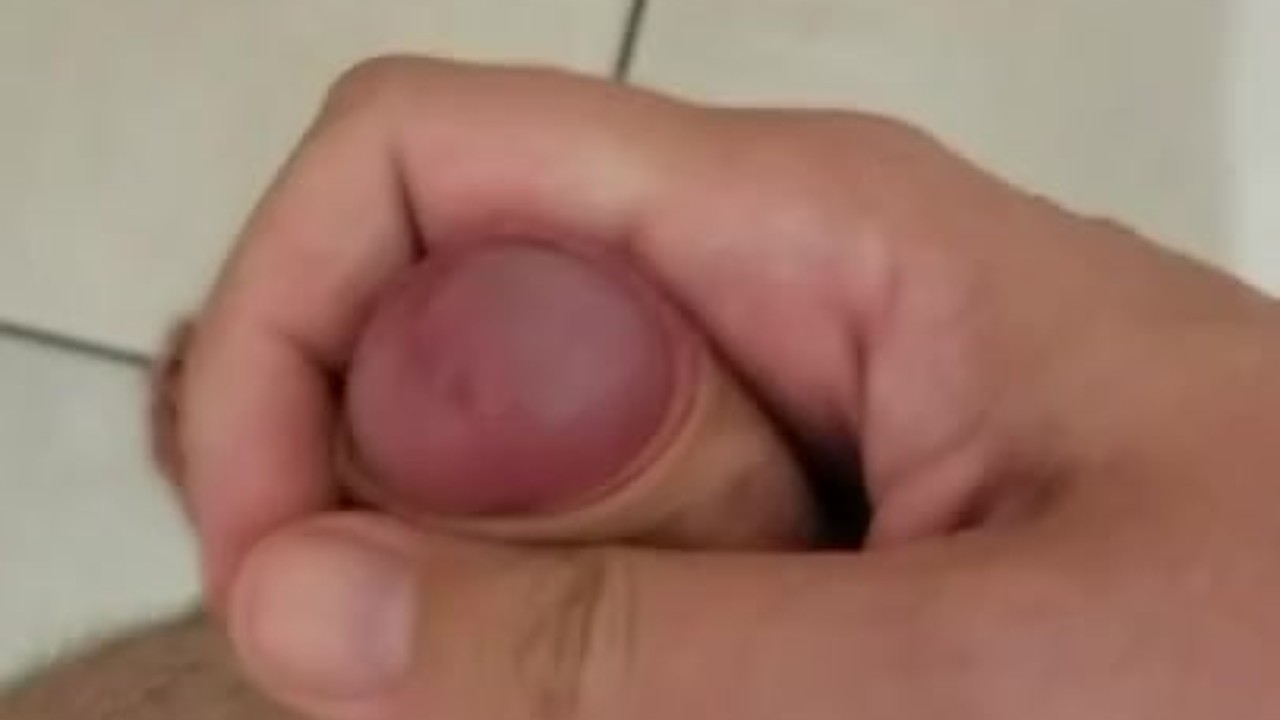 Straight Guy's First Time Masturbating as Twink