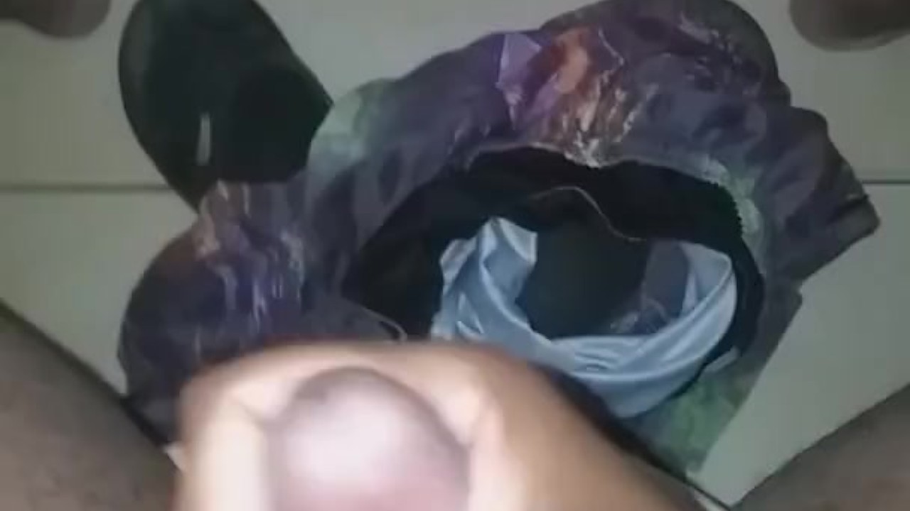 Thick Dude Explodes in First Cum of the Year