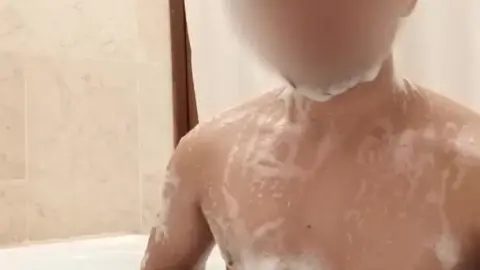 Gay Guys Bathe Together and Have Fun